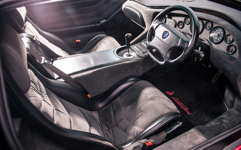 Illustration for article titled Final Lamborghini Diablo Made In 20th Century Goes To Auction Next Month